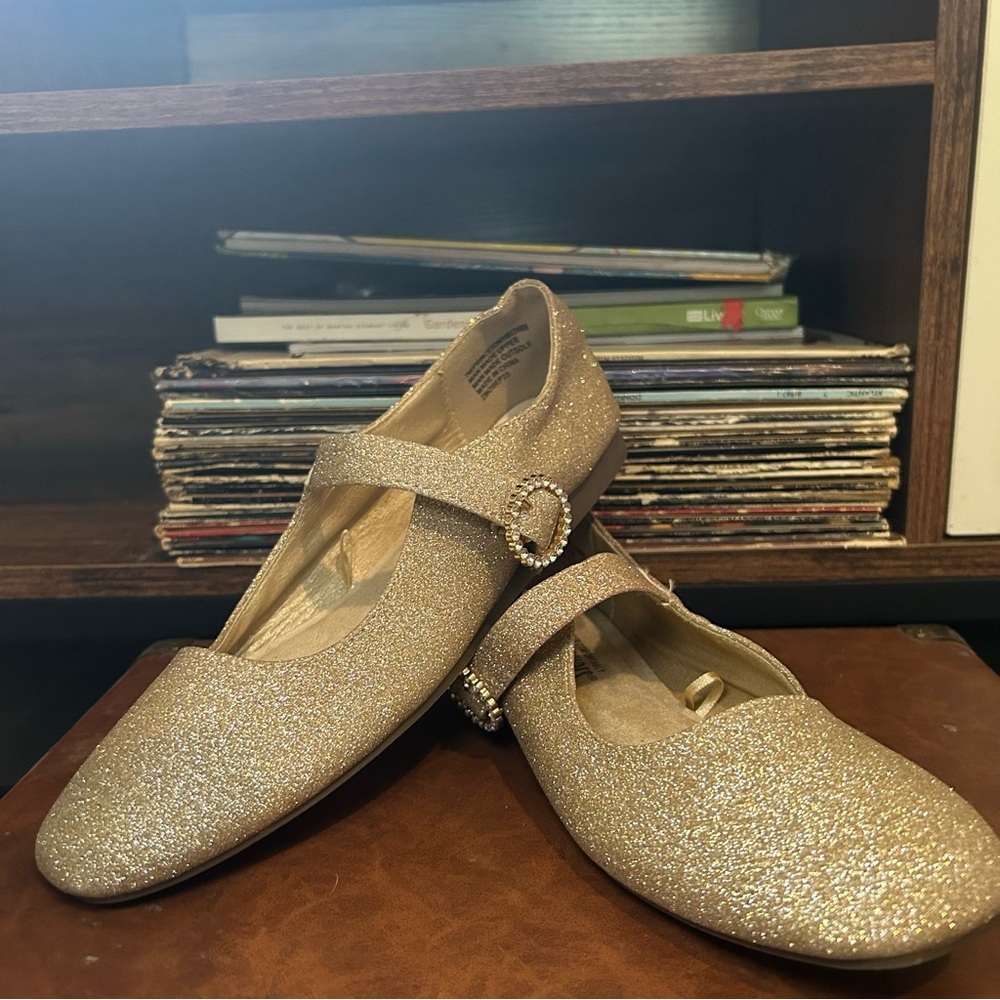Harborsides Gold Glitter Mary‎ Jane Flats | Rhinestone Buckle | Size 7